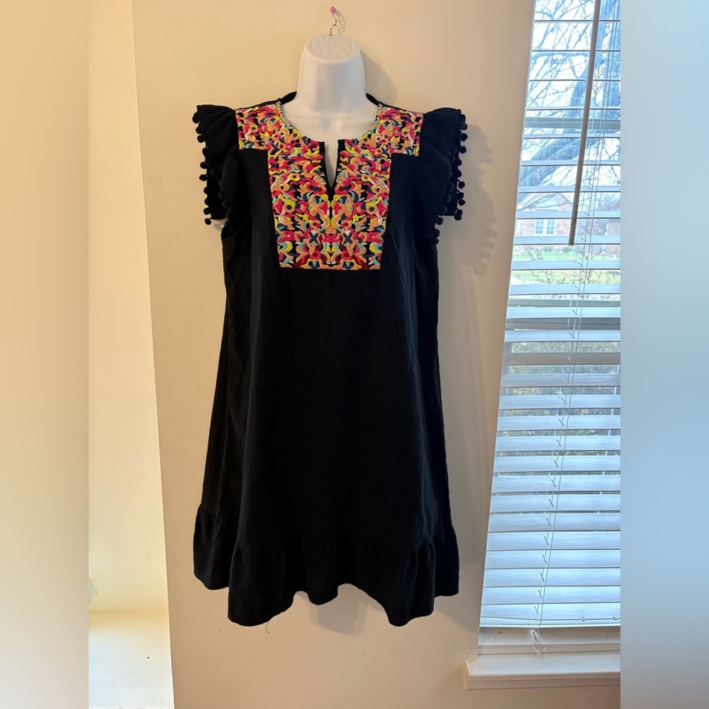 Elegant Black Dress with Colorful Embroidery - Picture 2 of 9
